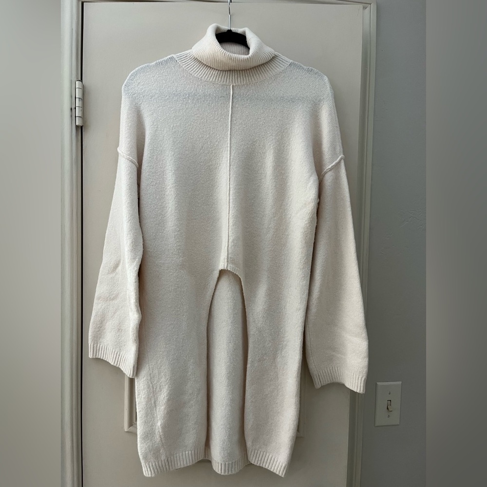 BCBG Women’s High-low Sweater